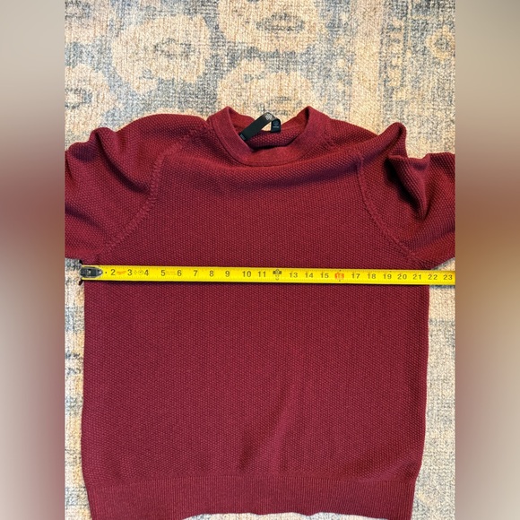 Lululemon Textured Knit Crewneck Sweater Large Pristine Condition - Picture 4 of 5